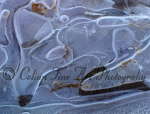 Frozen water in blue-DSCF1295-fx1b